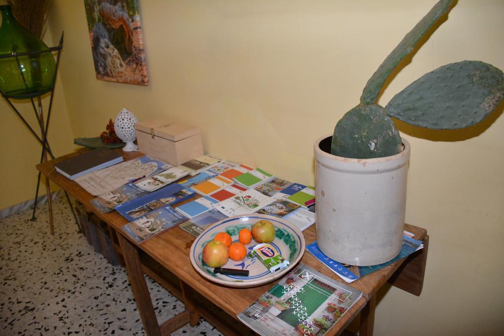 B&B Le Colonne Brindisi Eksteriør billede